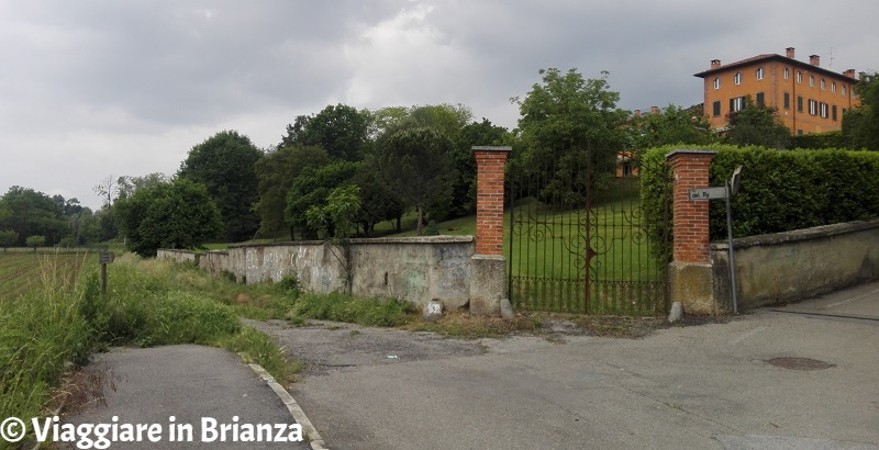 Cascina Colombera sul sentiero 6 del Parco della Brughiera Briantea