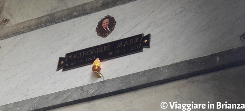 La tomba di Mario Poltronieri a Lentate sul Seveso
