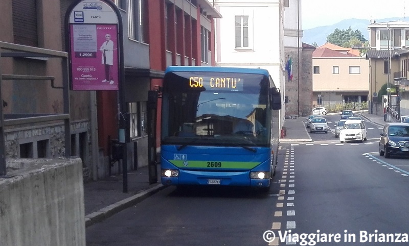 Come arrivare a Capiago Intimiano in autobus