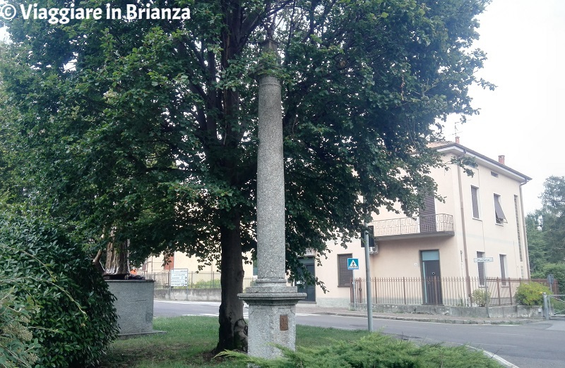 Cosa fare ad Arosio, la Croce di piazza Montello