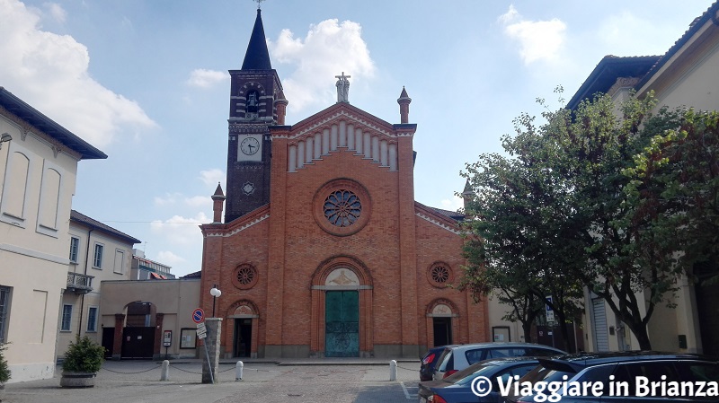 La facciata della Chiesa dei Santi Pietro e Paolo a Muggiò