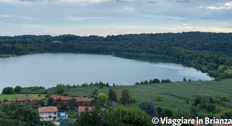 La vista sul lago di Montorfano da via Mandelli