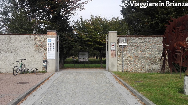 L'ingresso di largo D'Immè al Giardino Arese Borromeo