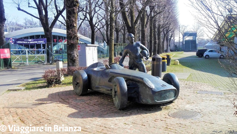 Il Monumento a Fangio nell'Autodromo di Monza