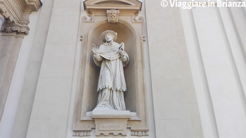 La statua di San Carlo della Chiesa di San Martino Vescovo a Veduggio