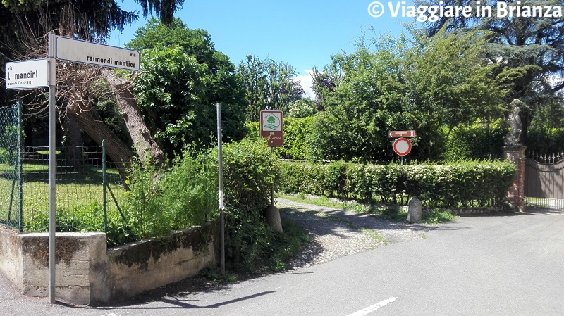 L'ingresso della pista ciclabile del Parco delle Groane a Birago