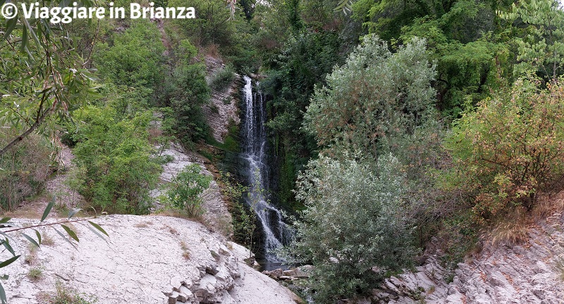 La cascata della roggia Cavolto nell'Oasi di Baggero