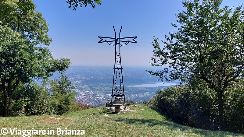 La Croce Pessina a Erba sul Monte Panigas