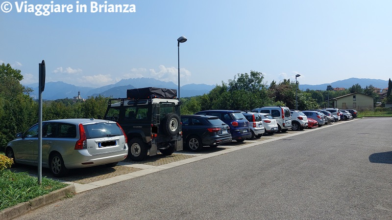 I parcheggi di via al Lago a Casletto