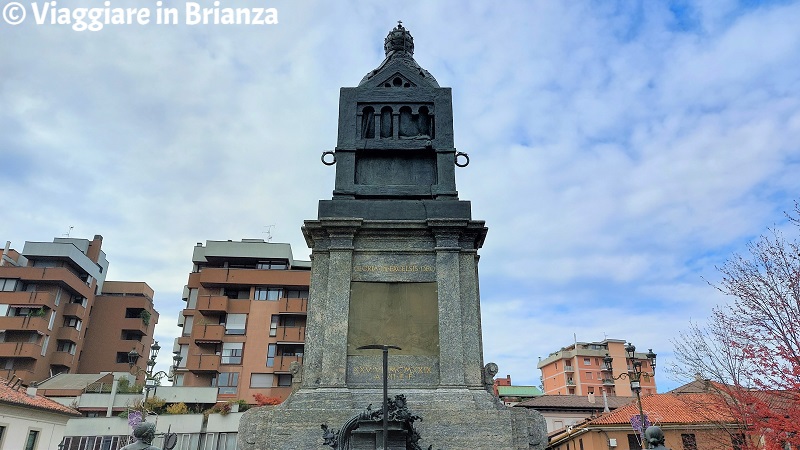 La Cattedra di San Pietro nel Monumento di Pio XI