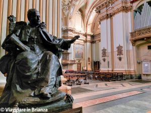 La statua di Pio XI di Enrico Quattrini