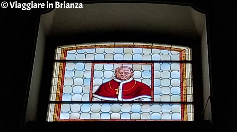 La vetrata con Pio XI