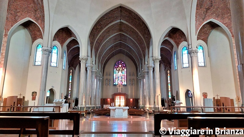 Cesano Maderno, Chiesa di Santo Stefano: le navate