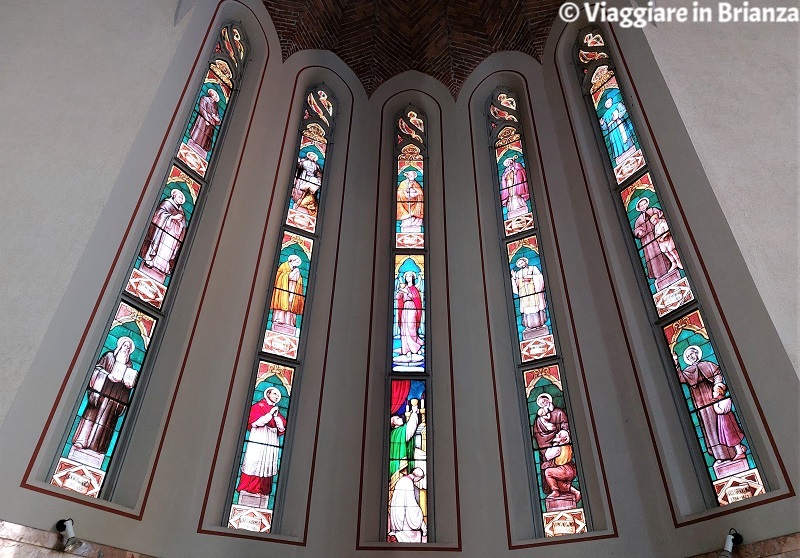 Le vetrate dei santi della Chiesa di Santo Stefano