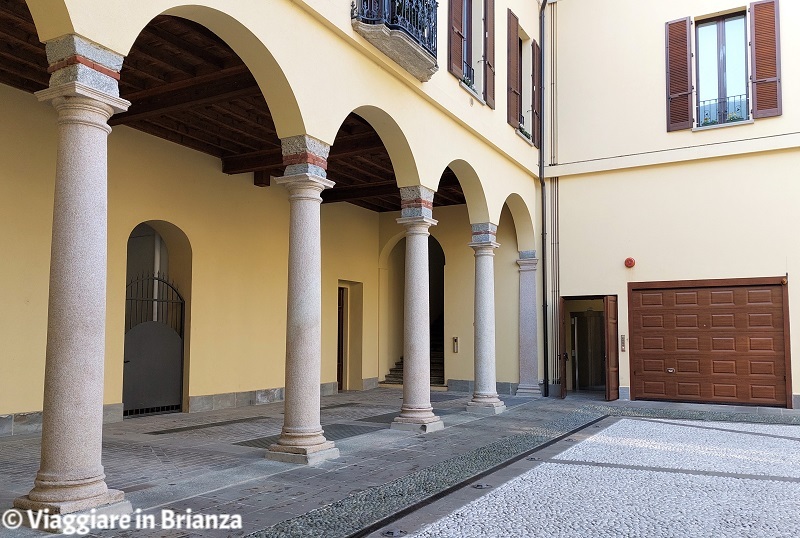 Cosa vedere a Seregno, Palazzo Marchesi Castelli