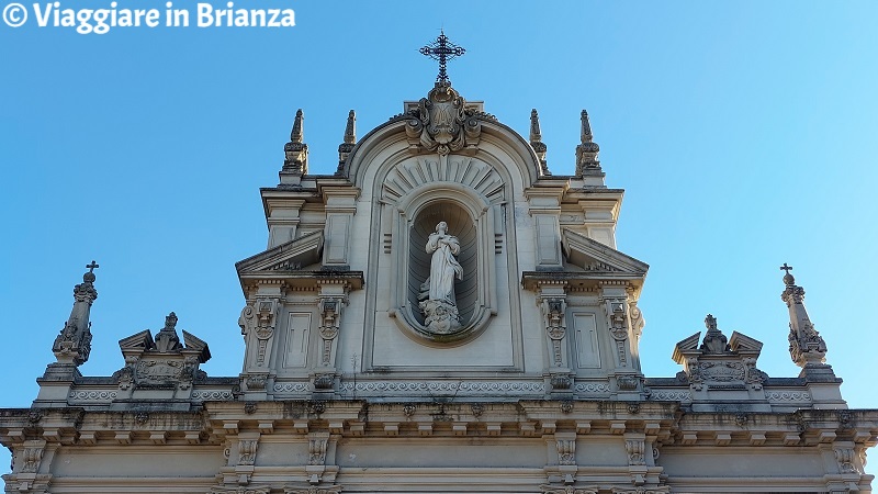 La statua dell'Immacolata Concezione del santuario di Cantù