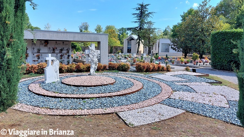 L'Angolo della Memoria nel cimitero di Macherio