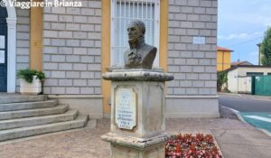 Lazzate, il busto di Alessandro Volta