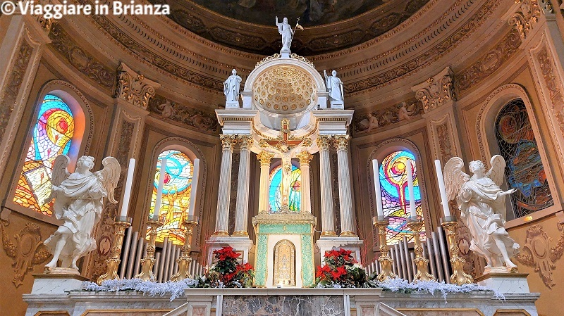 Vighizzolo, chiesa: l'altare