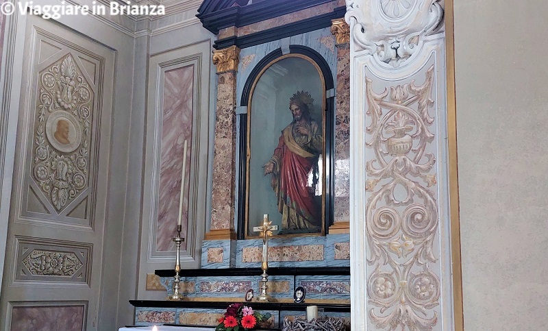 L'altare del Sacro Cuore di Gesù