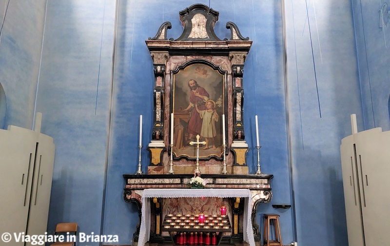 L'altare di San Giuseppe nella chiesa di Barlassina
