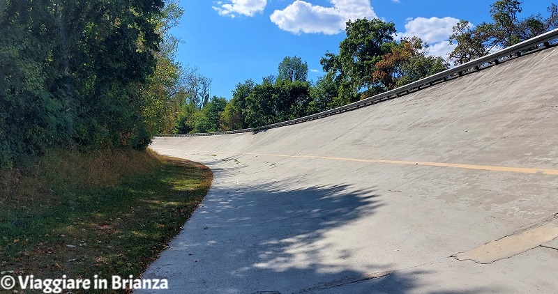 La curva parabolica di Monza