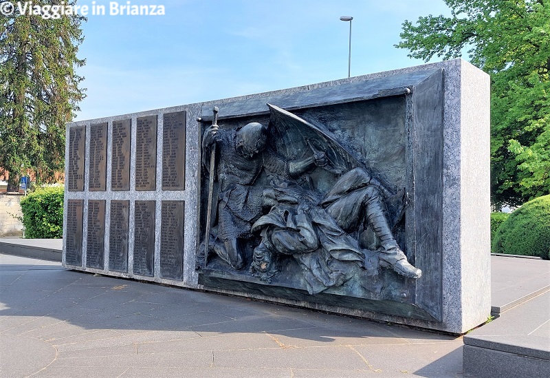 Il Monumento ai Caduti di Alfredo Sassi