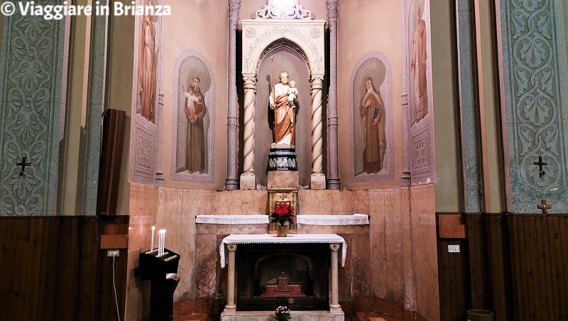 L'altare di San Giuseppe nel santuario di Baruccana