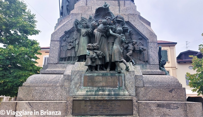 Il ritorno nel Monumento ai Caduti di Seregno