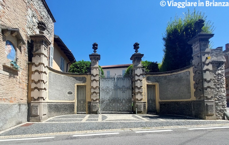 L'ingresso di Villa Turati a Orsenigo