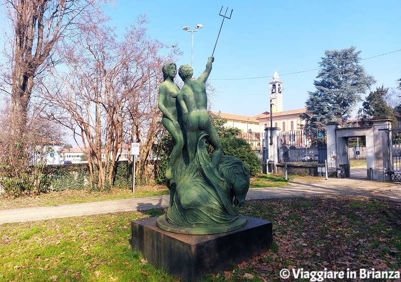 Le statue del parco di Villa Filippini a Besana in Brianza